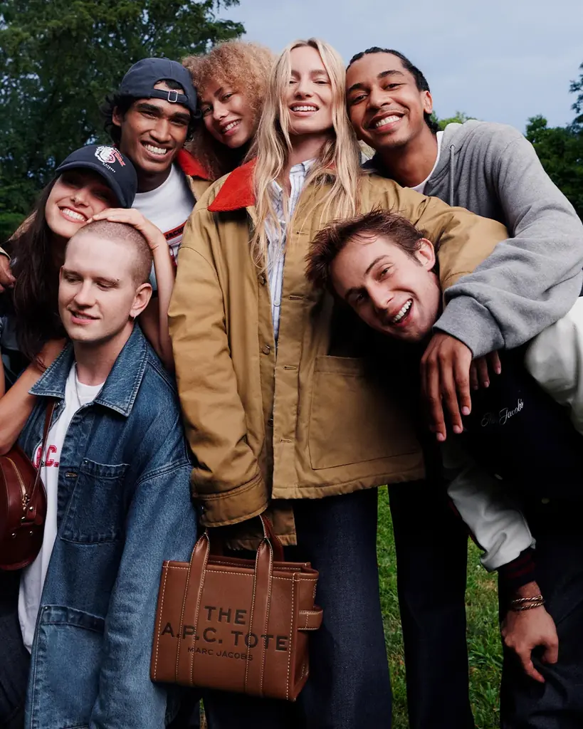 Marc Jacobs×A.P.C.のカレッジ風カプセル、10/2発売