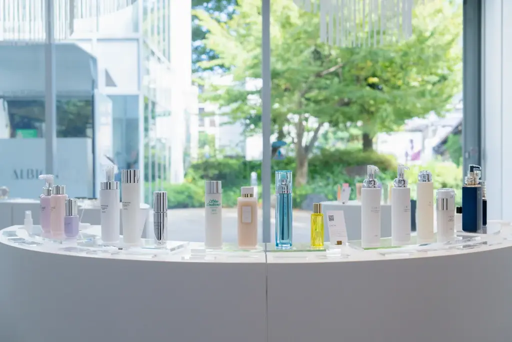 アルビオンの世界“透明の国”が体感できる3日間限定のPOPUPイベント『ALBION Beauty Tour~透明の国へようこそ~』が、いよいよ明日オープン！ 画像 12