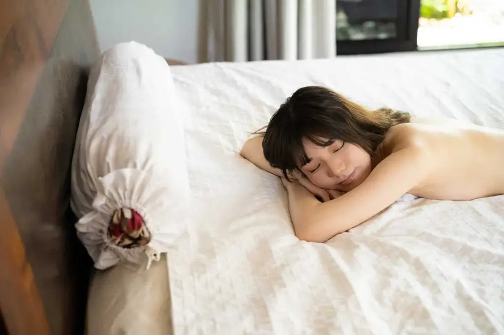 宮下玲奈 写真集「サマー・イン・サマー」9月30日発売決定！ 画像 2