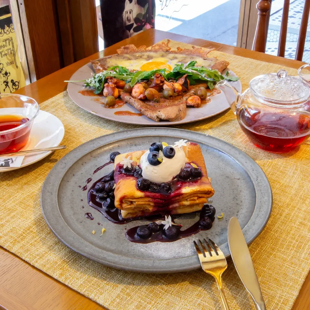 『大ゴッホ展 夜のカフェテラス（神戸市立博物館）』とのコラボメニューを展開。旧居留地・三宮・元町の6店舗で10月8日（水）より。展覧会半券提示で10％OFFも。 画像 4