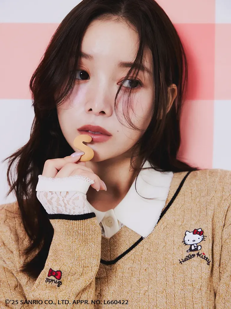 ＜SNIDEL(スナイデル)＞世界中で愛され続けているハローキティとのコラボレーションアイテムが全11型登場！＜10月8日(水)全国販売開始＞ 画像 11