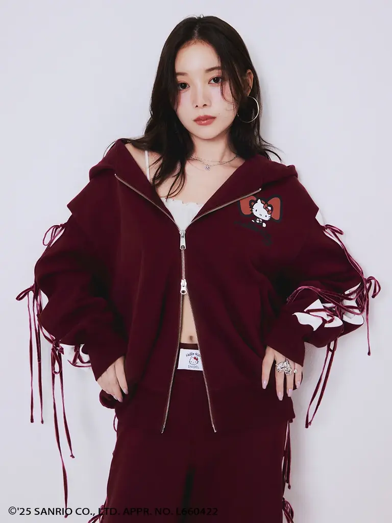 ＜SNIDEL(スナイデル)＞世界中で愛され続けているハローキティとのコラボレーションアイテムが全11型登場！＜10月8日(水)全国販売開始＞ 画像 4