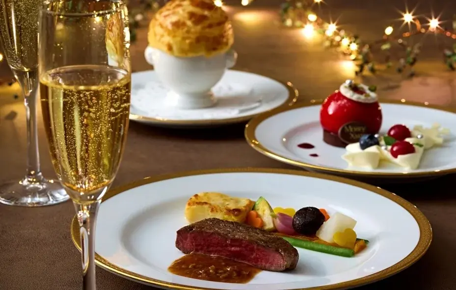 【リーガロイヤルホテル大阪】大阪・中之島で過ごす、特別なクリスマスステイ「ロイヤルクリスマスステイプラン2025」 画像 5