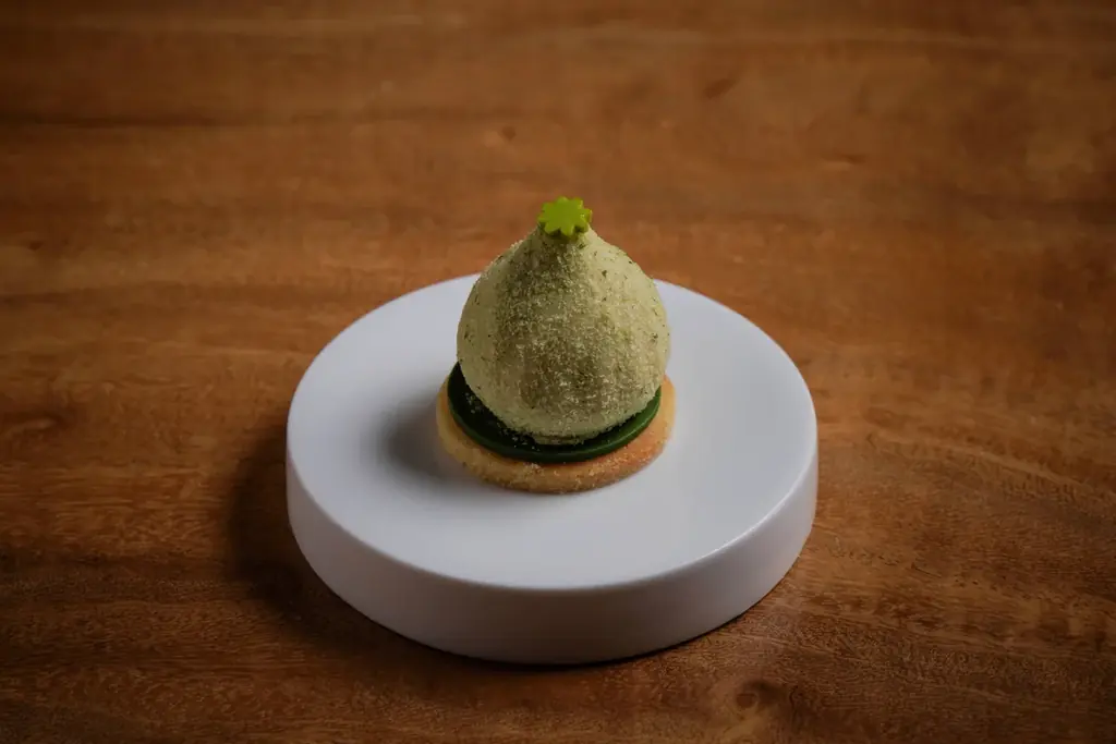 【フォーシーズンズホテル東京大手町】フェスティブ アフタヌーンティー予約開始　フレンチシェフが手掛ける、ホリデーの華やぎに満ちたメニューの数々 画像 4