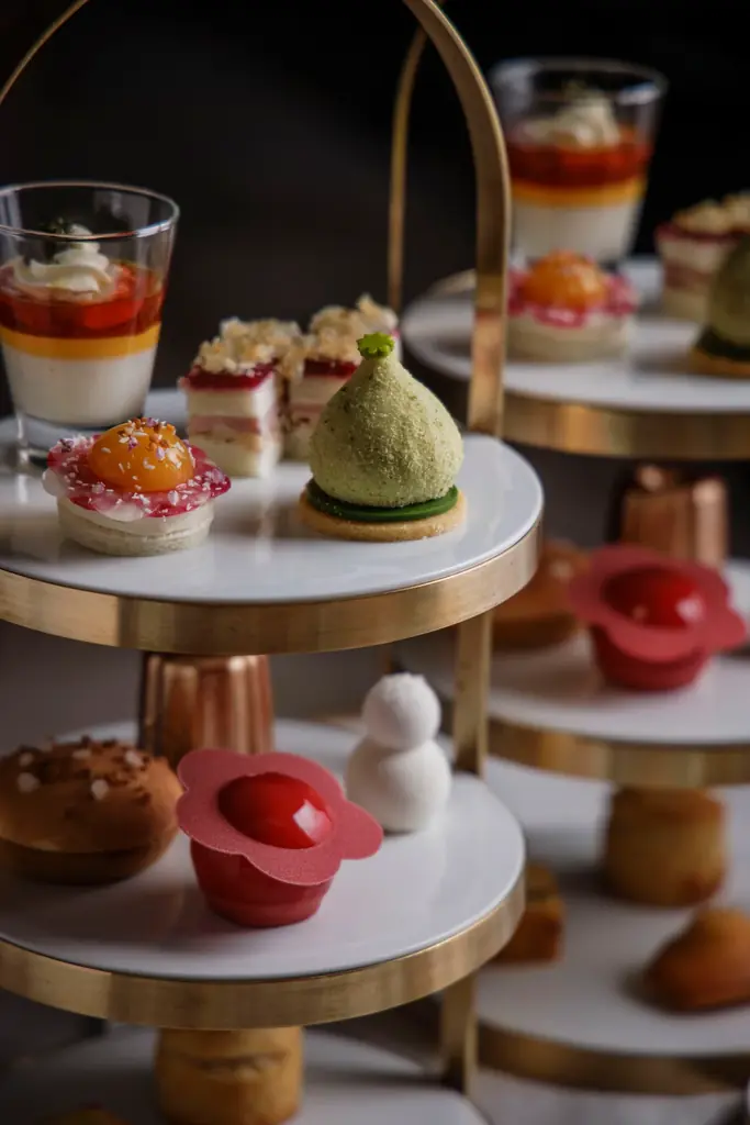 【フォーシーズンズホテル東京大手町】フェスティブ アフタヌーンティー予約開始　フレンチシェフが手掛ける、ホリデーの華やぎに満ちたメニューの数々 画像 6