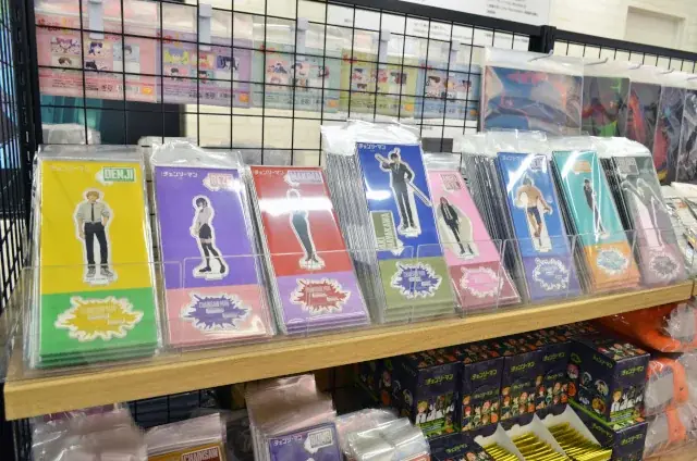 「アニメイト大阪・関西万博店」POP-UPスペース第13弾「MAPPA online shop 出張店」が10月13日まで開催中！　スペース内の様子を写真とともにご紹介!! 画像 3