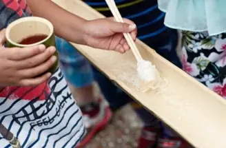 子どもから大人まで楽しめる！京都駅ビル “大階段で流しそうめん” 開催について 画像 1