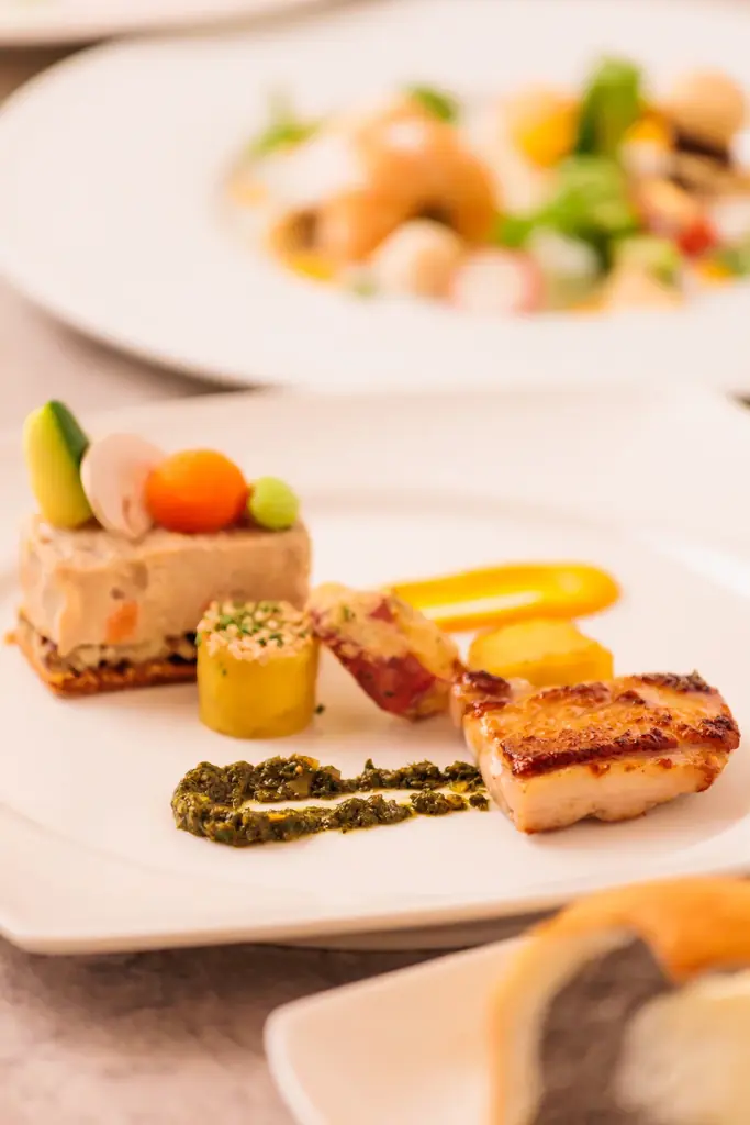 【ザ クラウンパレス新阪急高知】 創作フレンチメニューをランチコースで楽しむ「錦秋賞味会」10月18日（土）開催 画像 2