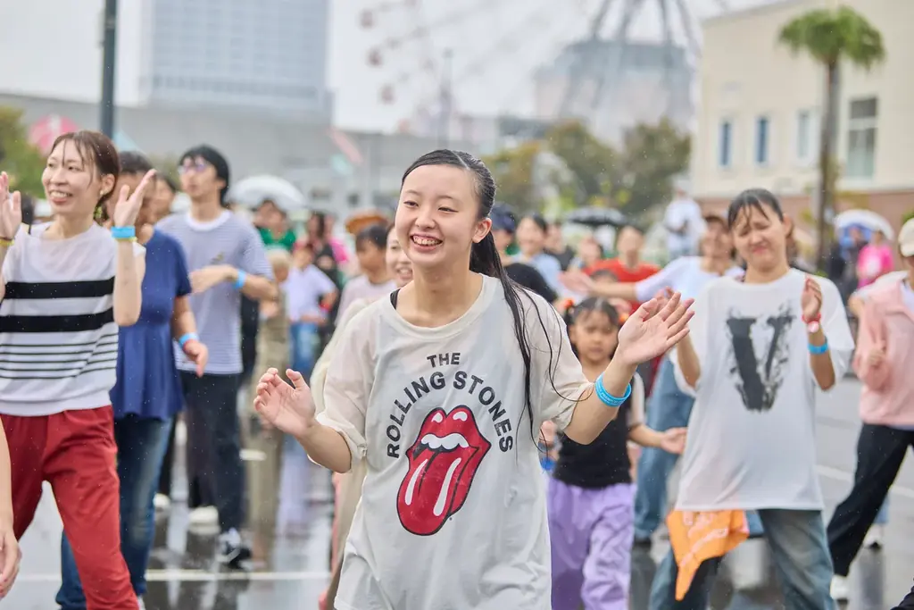 りんくうアウトレット ギネス世界記録™達成！開業25周年記念イベントで縁ある「最大のチャールストンダンスレッスン」成功 TAKAHIRO氏と296名の挑戦で「ダンスの街・大阪」から世界へ 画像 7