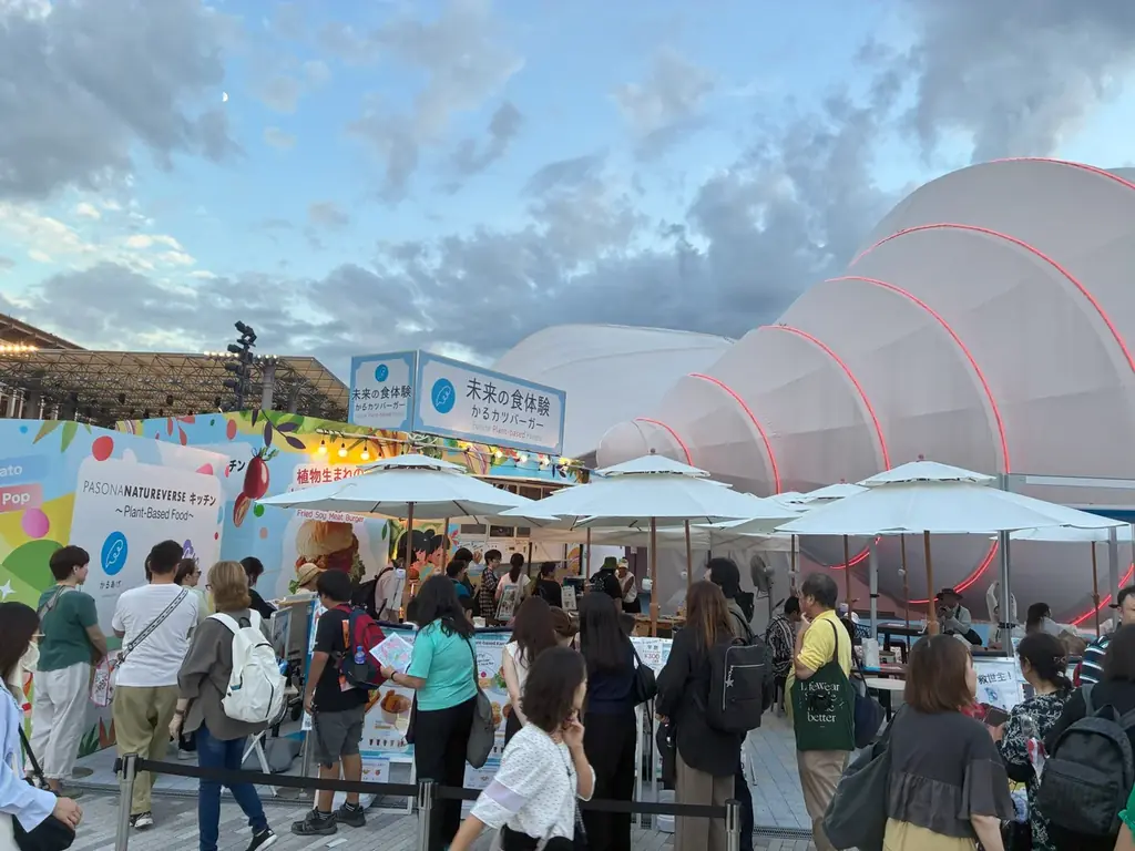 半年で10万食突破　万博「かるあげ」実食実績と記念キャンペーン