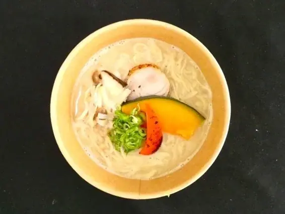 ラーメンの業務用ストレートスープの販売会社クックピット初コラボ！成城大学と共同開発したラーメン「秋の彩り冷やしラーメン」「秋のクリーミーラーメン」10月19日（日）成城大学校内にて販売！！ 画像 3
