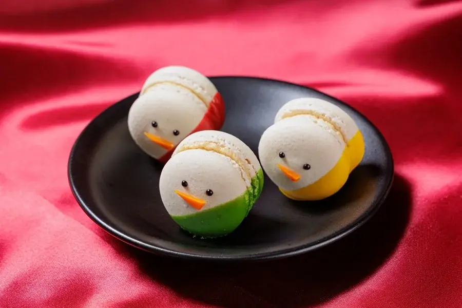 【都ホテル 四日市】クリスマスフェアを開催　期間限定のアフタヌーンティーやホテル最上階でのディナーなど　ホテルロビーではクリスマスムードを盛り上げるツリーがお出迎え 画像 2