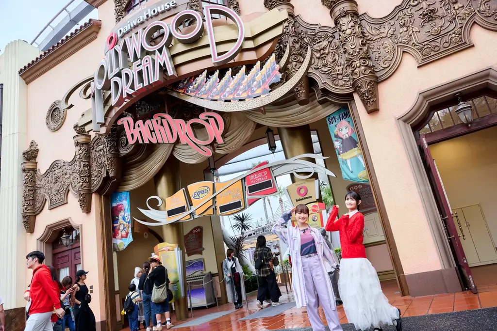 『ユニバーサル・クールジャパン ２０２５』ＴⅤアニメ「ＳＰＹ×ＦＡＭＩＬＹ」 の声優がパークに初登場アーニャ役：種﨑敦美氏、ヨル役：早見沙織氏が“超リアル”なスパイワールドのド真ん中で大はしゃぎ！ 画像 3