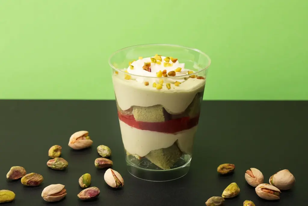 ホテル監修スイーツ発売