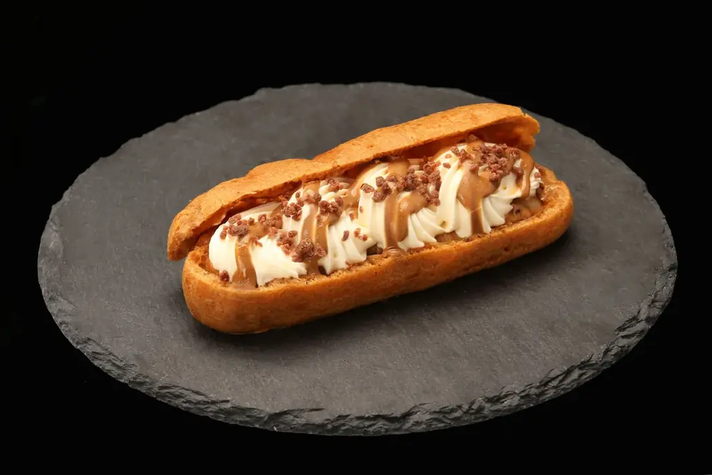 「ローソン」、「ザ・キャピトルホテル 東急」、「東急ストア」3社で共同開発。ザ・キャピトルホテル 東急のシェフパティシエ 安里 哲也氏監修のスイーツを3品発売 画像 3