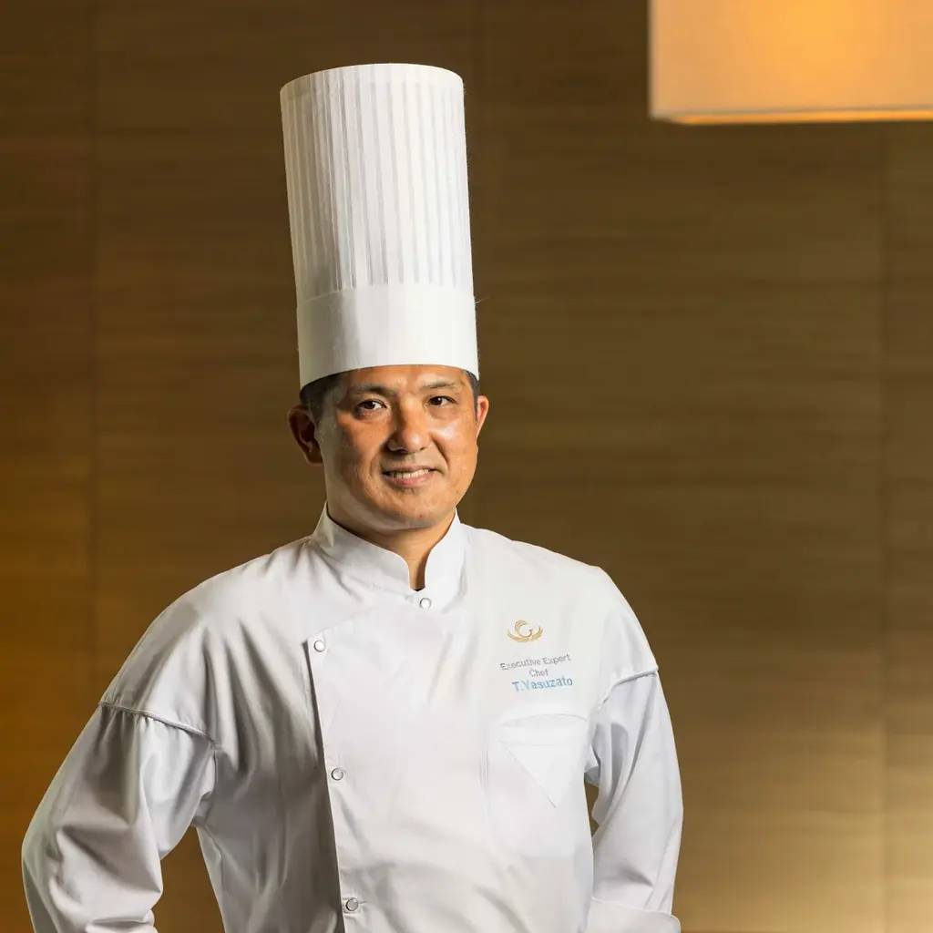 「ローソン」、「ザ・キャピトルホテル 東急」、「東急ストア」3社で共同開発。ザ・キャピトルホテル 東急のシェフパティシエ 安里 哲也氏監修のスイーツを3品発売 画像 4