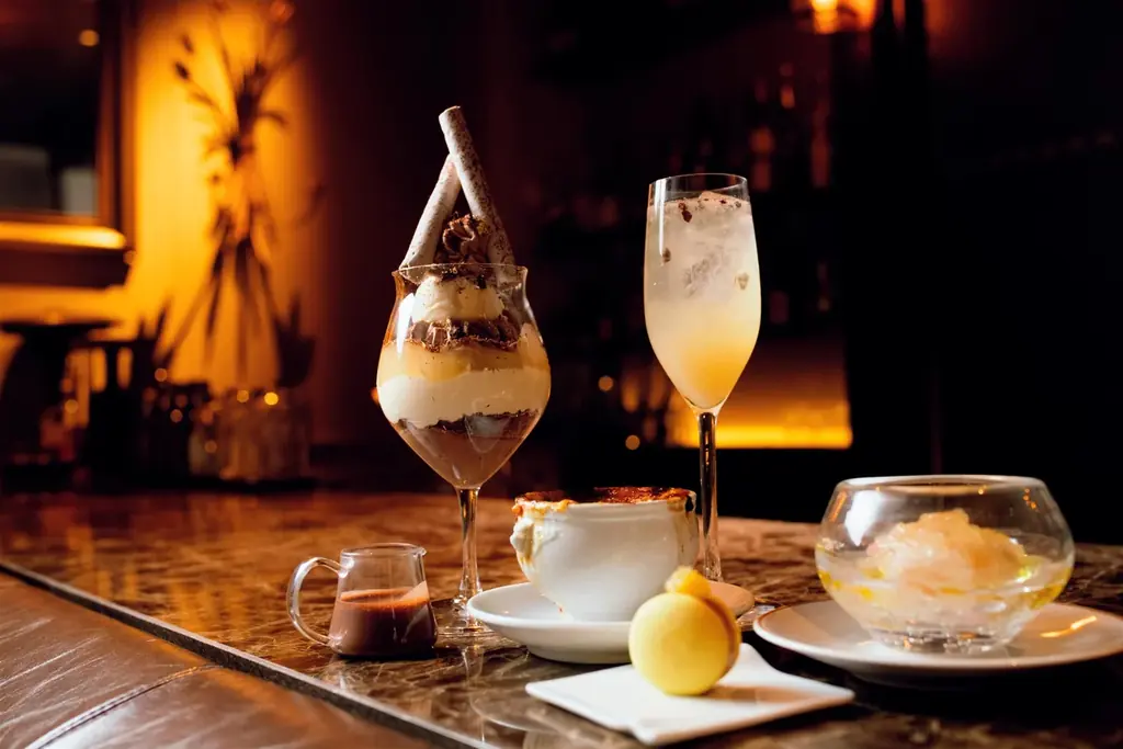 赤坂プリンスクラシックハウスで味わう、完全会員制パフェバー「Remake easy」の至高のひととき。百年のクラシックデザートを再構築した限定コースは、10/6(月)より先着順でご予約いただけます。 画像 5