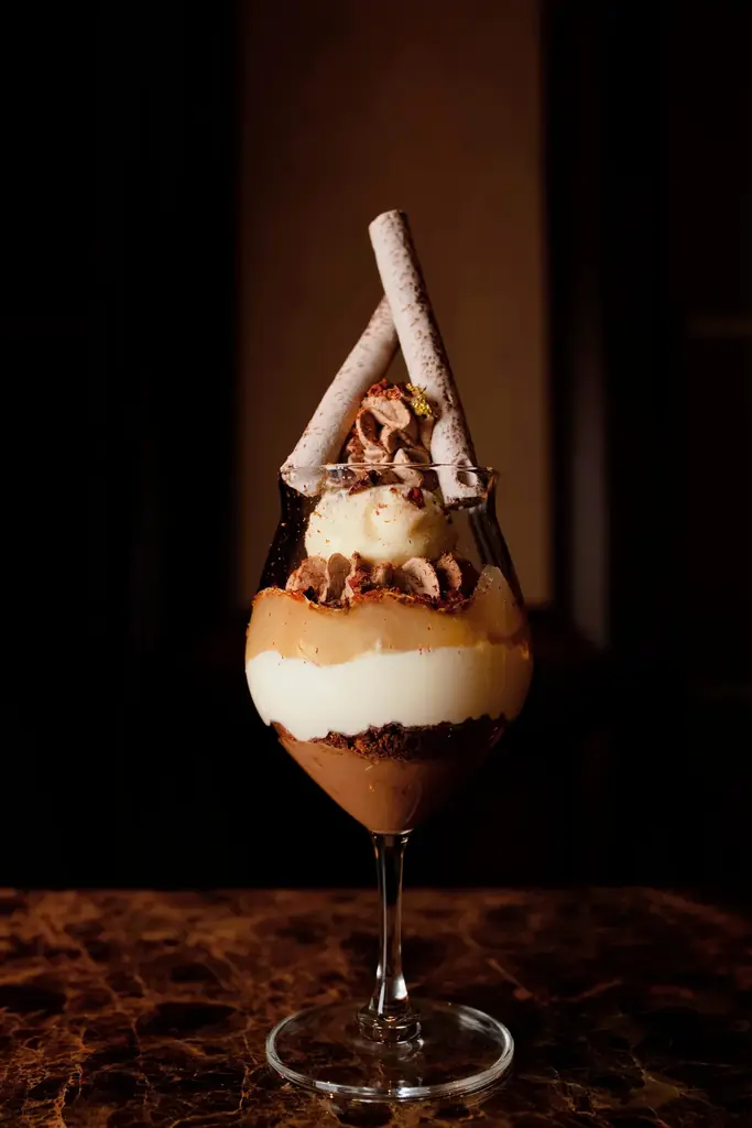 赤坂プリンスクラシックハウスで味わう、完全会員制パフェバー「Remake easy」の至高のひととき。百年のクラシックデザートを再構築した限定コースは、10/6(月)より先着順でご予約いただけます。 画像 6