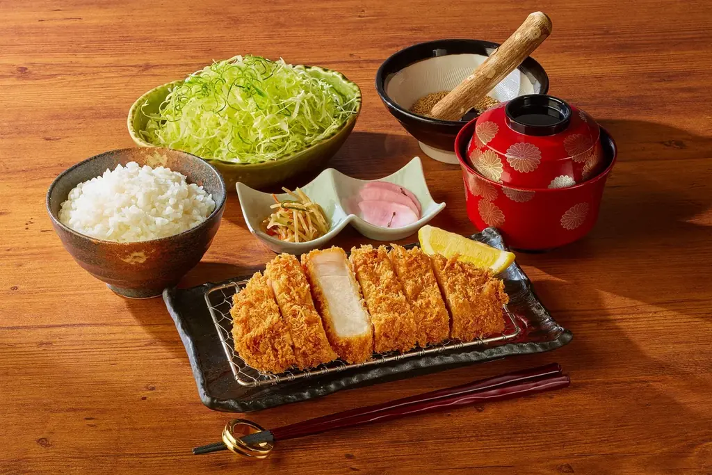 さぼてん自慢の国産銘柄豚シリーズ。乳酸菌で育った「千葉県産熟成マーガレットポークロースかつ御膳」を10月6日（月）から期間限定で販売開始 画像 2