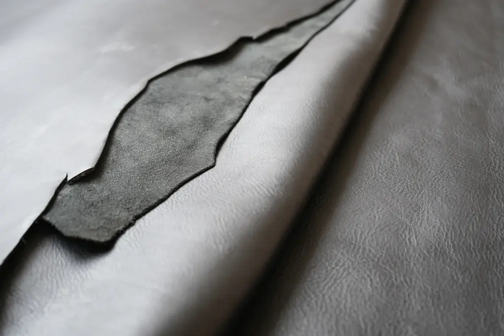 日本革製品ブランド『genten』 と北欧ウオッチブランド『BERING』のコラボレーションが再び！2025年10月10日(金)より発売開始！ 画像 3