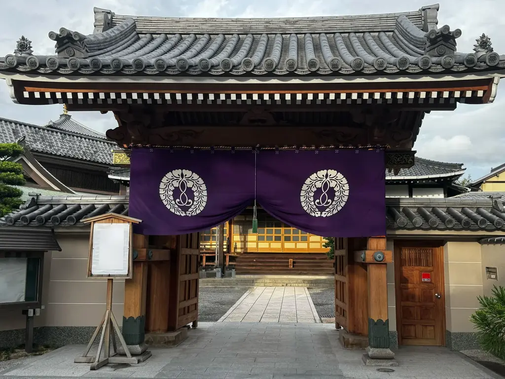 夜のお寺で“恐怖”を遊ぶ──ホラーゲームの新しい祭典「HORROR GAME SHOW 2025」福岡・西林寺で初開催 画像 2