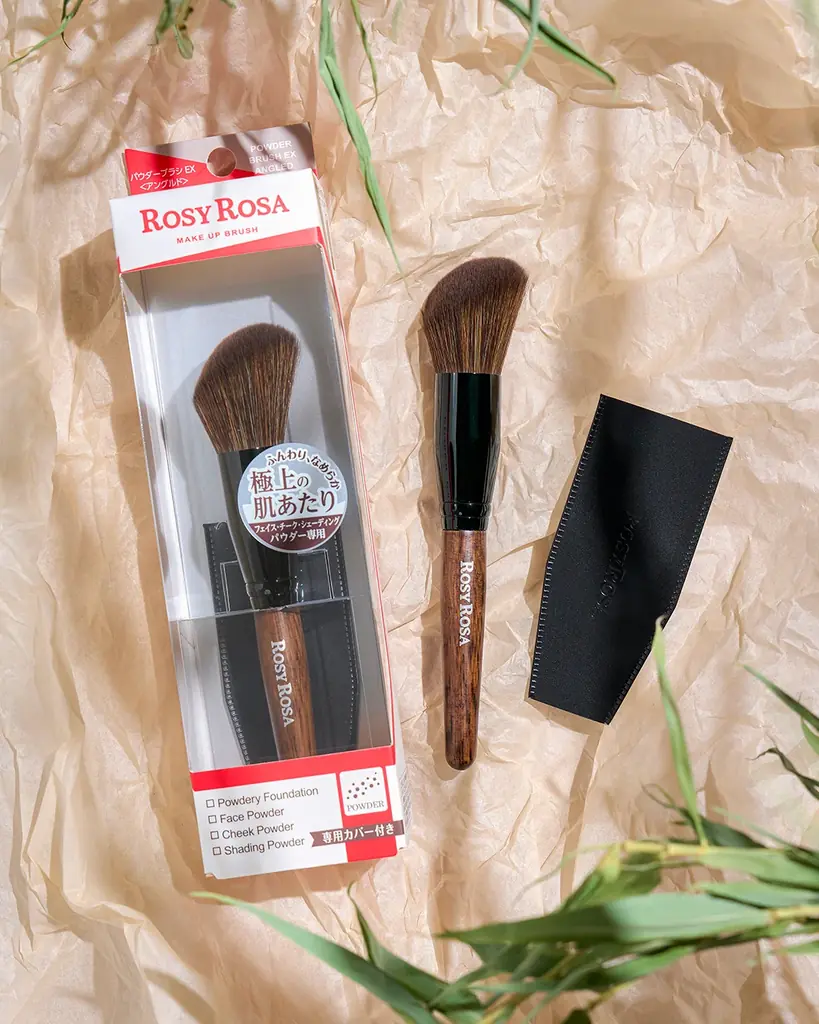 パウダーブラシEXアングルド発売