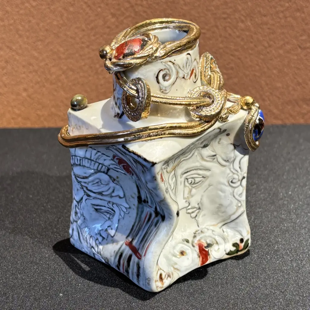 【加賀依緑園】秋の山中温泉に映える月替わり工芸展。九谷焼の艶めき『工藤 完子 展-女神たち-』（開催中）／ガラスのきらめき『塚原 梢 展』（11月7日～）を開催 画像 5