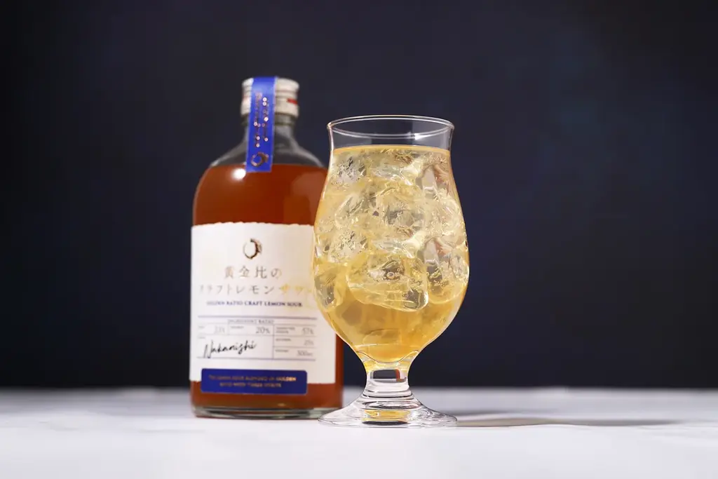国産ウイスキーとブランデーを掛け合わせたレモンサワー「黄金比のクラフトレモンサワー」を販売開始 画像 4