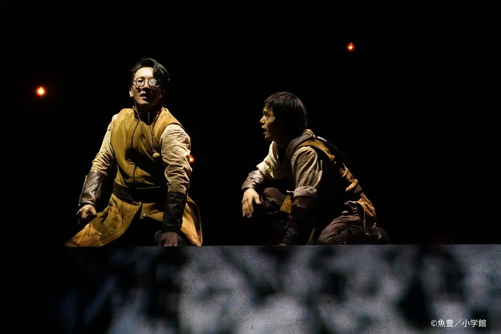 【写真・コメント】舞台『チ。 ―地球の運動について―』ついに開幕！【出演：窪田正孝、三浦透子、大貫勇輔、吉柳咲良、吹越 満、成河、 森山未來ほか】 画像 3