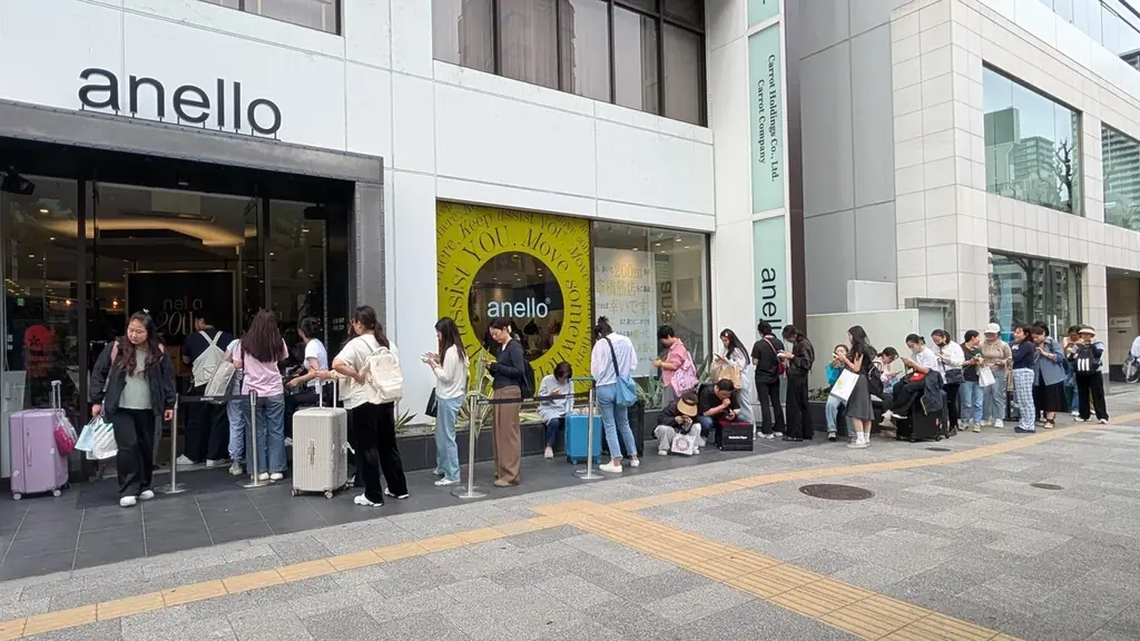 中国SNS「小紅書(REDNOTE）」で大バズ。1日1,500個売れた肩楽シリーズから特別仕様の新作登場！　〈Kind Blue Campaign〉を心斎橋から世界へ 画像 3