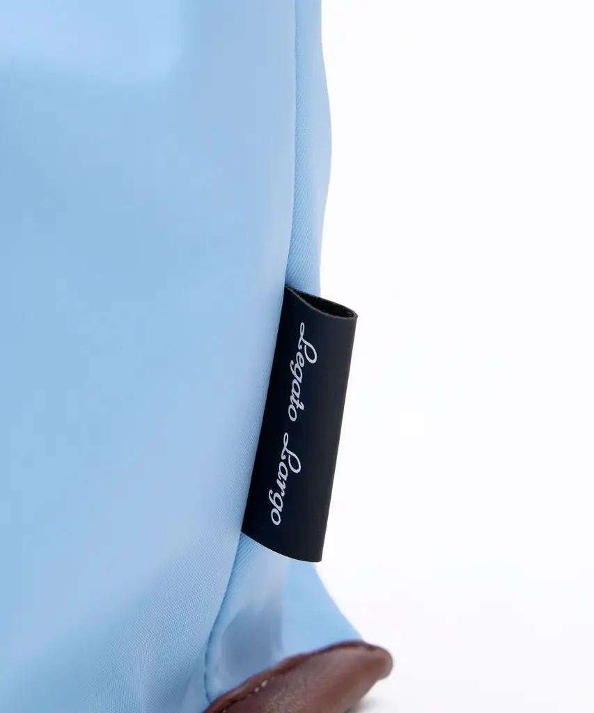 中国SNS「小紅書(REDNOTE）」で大バズ。1日1,500個売れた肩楽シリーズから特別仕様の新作登場！　〈Kind Blue Campaign〉を心斎橋から世界へ 画像 4