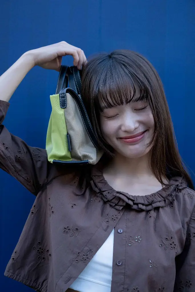 中国SNS「小紅書(REDNOTE）」で大バズ。1日1,500個売れた肩楽シリーズから特別仕様の新作登場！　〈Kind Blue Campaign〉を心斎橋から世界へ 画像 7