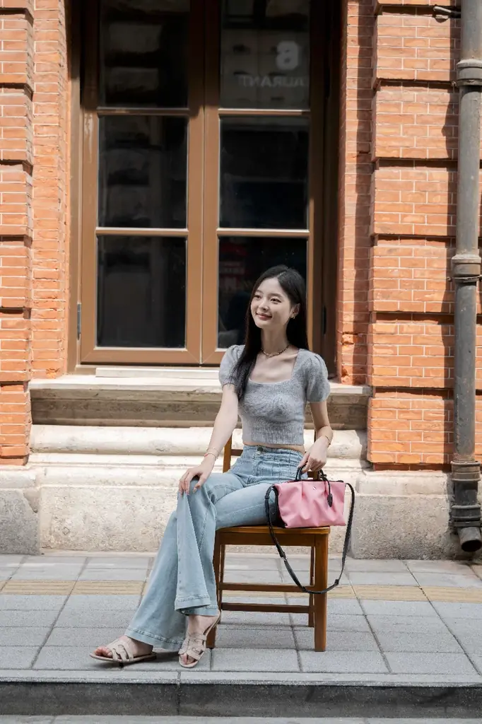 中国SNS「小紅書(REDNOTE）」で大バズ。1日1,500個売れた肩楽シリーズから特別仕様の新作登場！　〈Kind Blue Campaign〉を心斎橋から世界へ 画像 8