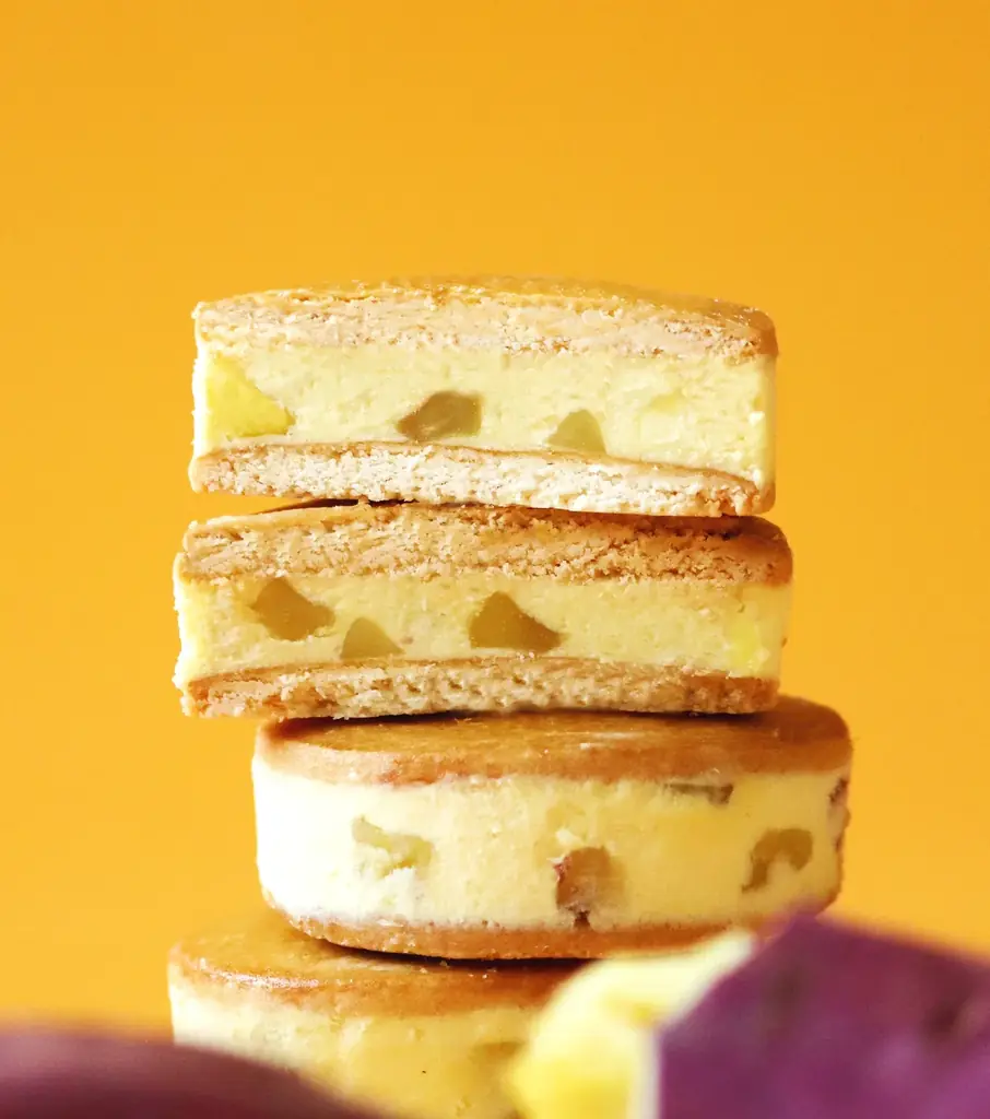 【秋限定】人気投票で選ばれた“食べたい味”がついに商品化！人気の「リッチミルクサンド」「あさぎり生パンケーキサンド」から〈モンブラン〉〈蜜芋〉フレーバーが新登場！ 画像 2