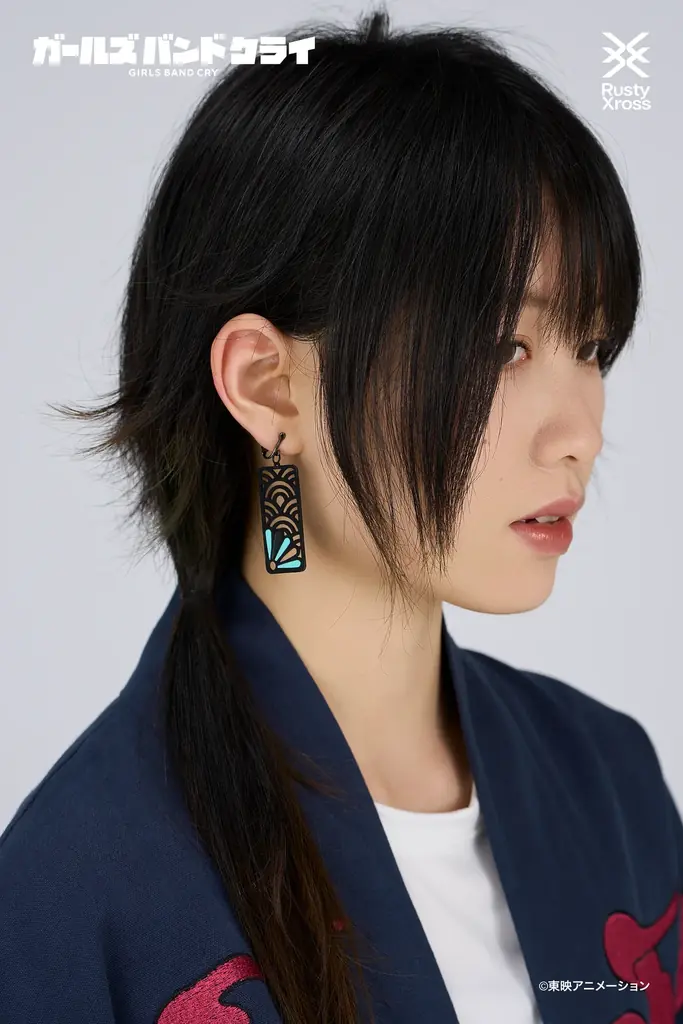 『ガールズバンドクライ』より、「傍若無人」の「羽織(刺繍 ver.)ブレスレット付き」「シャツ」「イヤリング」が登場。あみあみにて、予約受付中。 画像 16