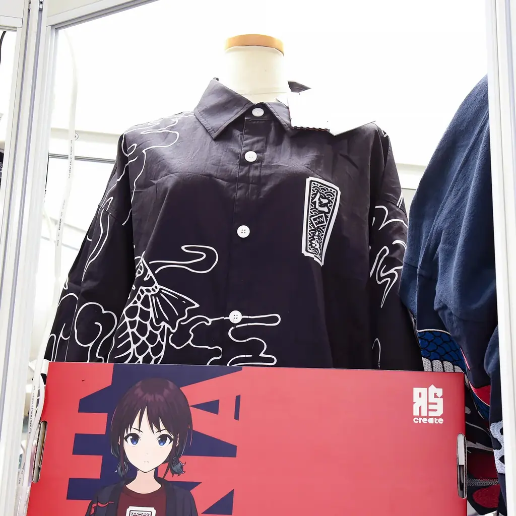 『ガールズバンドクライ』より、「傍若無人」の「羽織(刺繍 ver.)ブレスレット付き」「シャツ」「イヤリング」が登場。あみあみにて、予約受付中。 画像 21