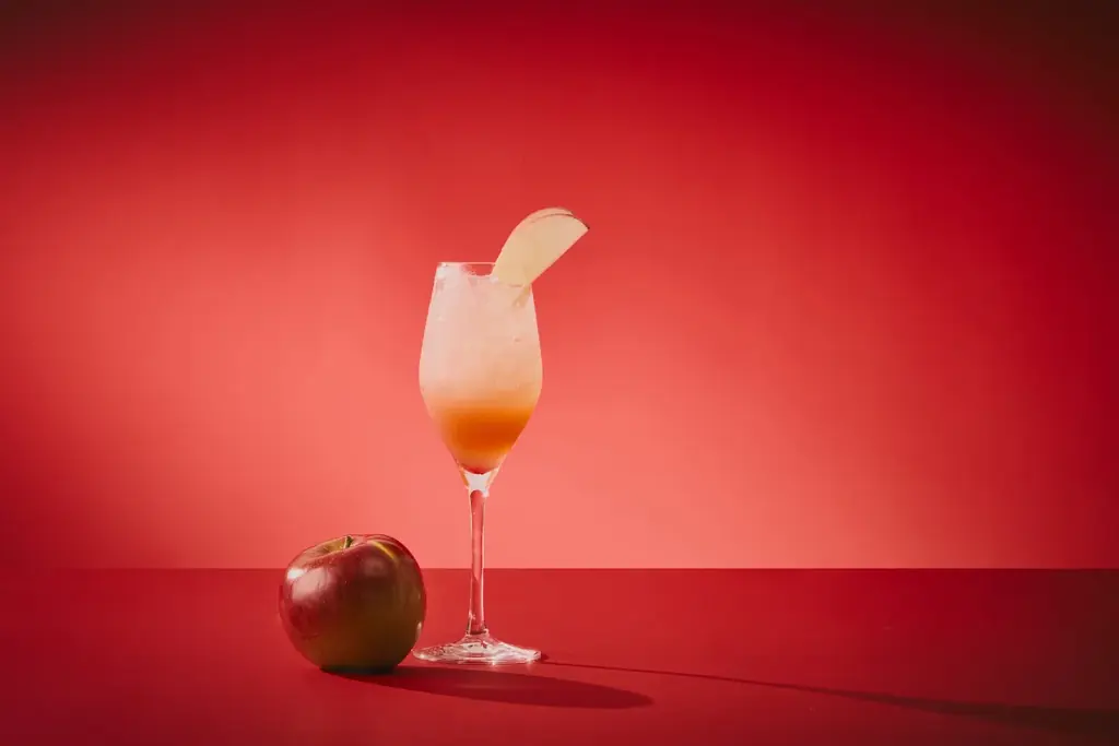 【大阪ステーションホテル】11月10日～12月15日限定　赤くつやめき甘やかに香る　りんごアフタヌーンティー 初登場 画像 5