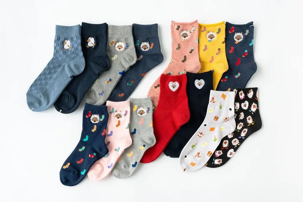 メ～テレのキャラクター「ウルフィ」×靴下屋のコラボ靴下、「ドデ祭2025」で先行販売 画像 2