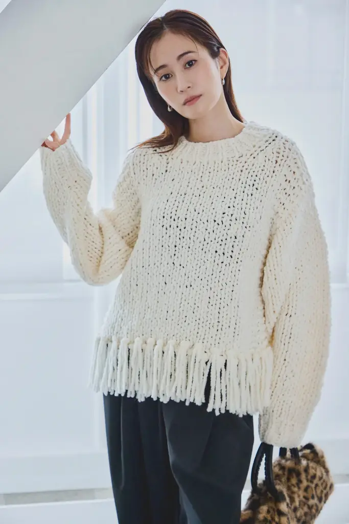 俳優・前田敦子さん出演、“静かな休日”を纏う秋冬スタイル、ビューティー＆ユース ユナイテッドアローズ　スペシャルコンテンツを公開 画像 3