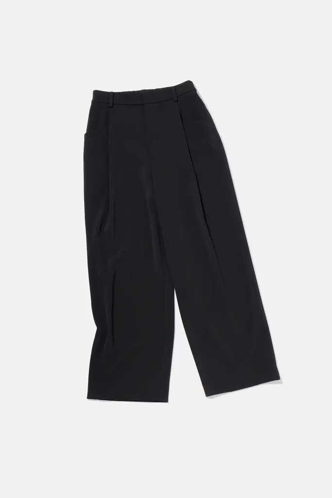 俳優・前田敦子さん出演、“静かな休日”を纏う秋冬スタイル、ビューティー＆ユース ユナイテッドアローズ　スペシャルコンテンツを公開 画像 4