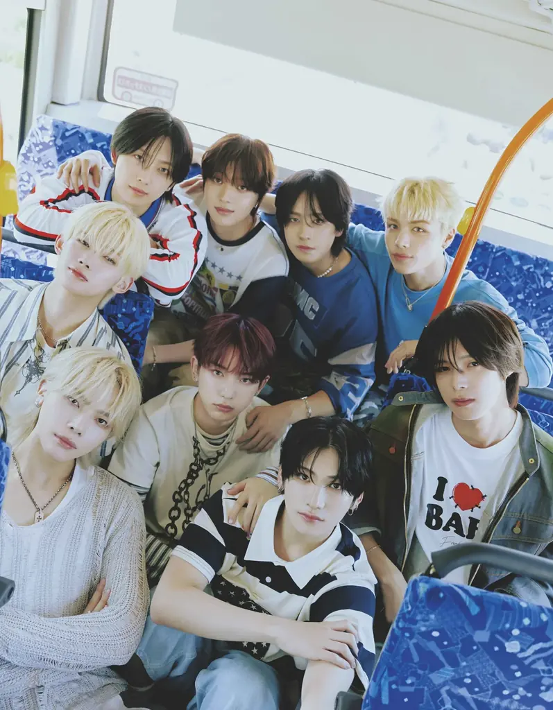 &TEAMフォトムック発売