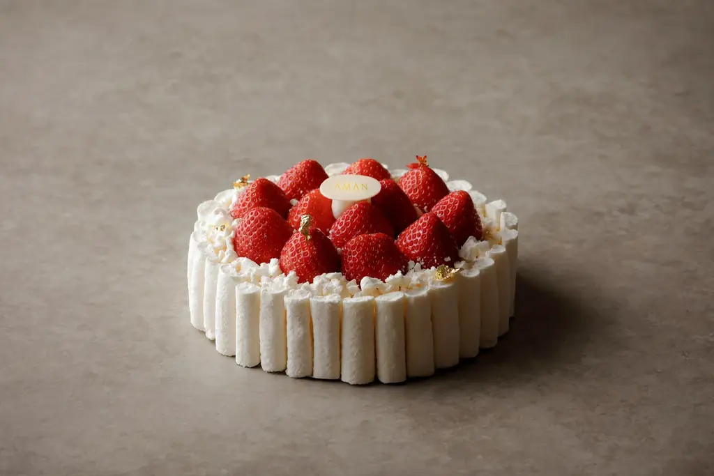 【アマン東京】2025年オリジナルクリスマスケーキ『ノエル ブラン』『ノエル ノワール』のご案内 画像 2