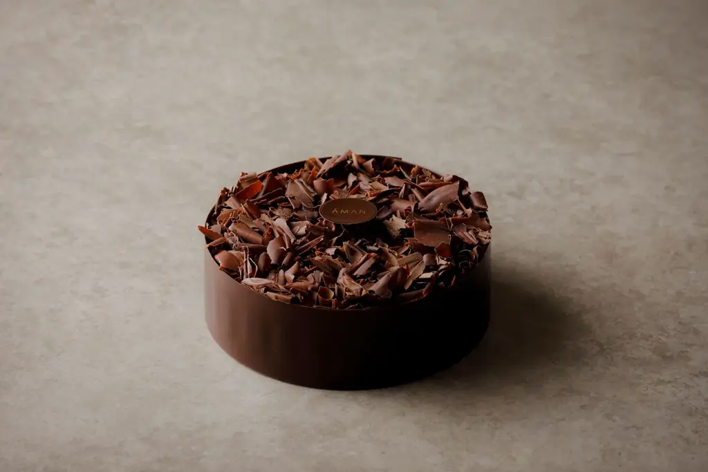 【アマン東京】2025年オリジナルクリスマスケーキ『ノエル ブラン』『ノエル ノワール』のご案内 画像 3