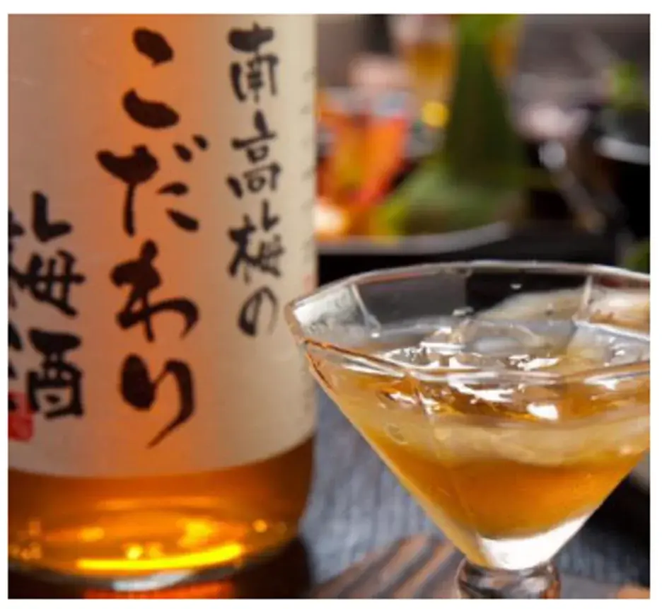 描き下ろし原画ラベル「進撃の巨人梅酒」特製化粧箱入り 2本セット 数量限定発売～諫山創氏の故郷・日田市大山町で生まれた、唯一無二の梅酒～ 画像 8