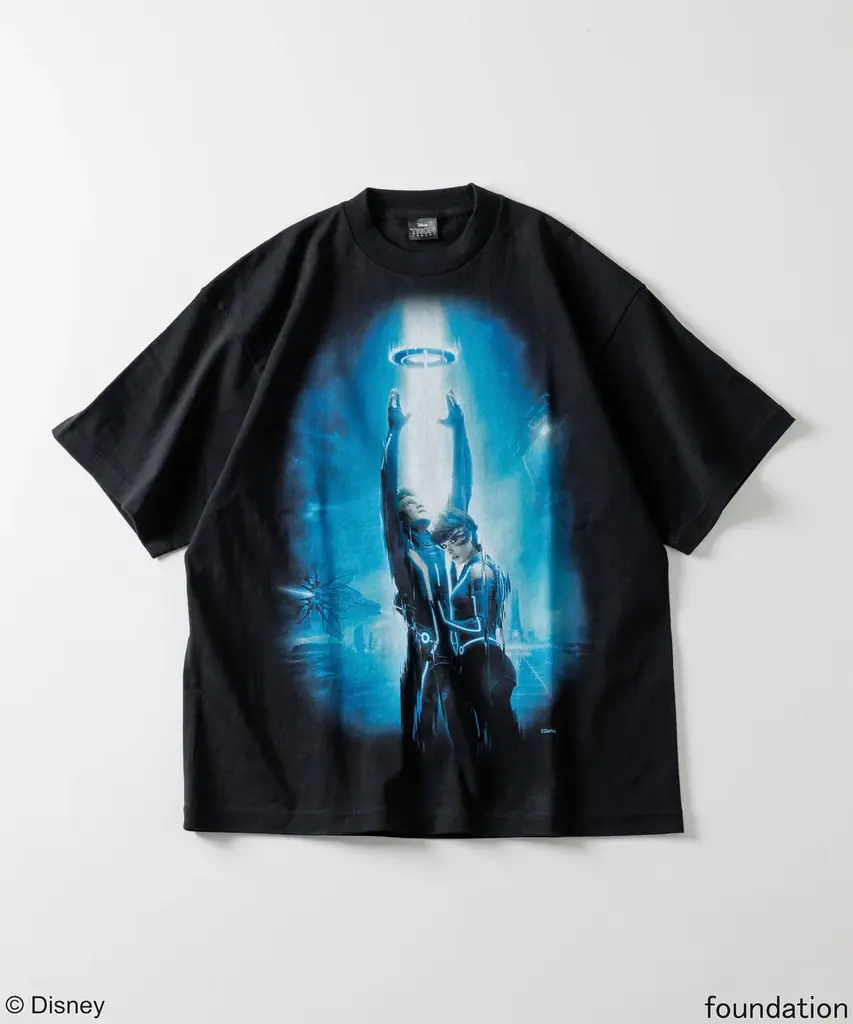 ディズニー映画『トロン：アレス』日米同時公開を記念した、迫力の名シーンがプリントされたスペシャルデザインTシャツが登場！ 画像 4