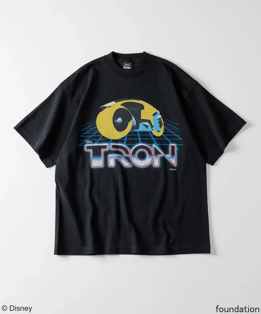 ディズニー映画『トロン：アレス』日米同時公開を記念した、迫力の名シーンがプリントされたスペシャルデザインTシャツが登場！ 画像 8