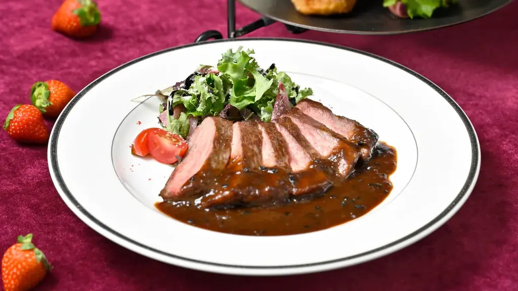 【グランドプリンスホテル新高輪】いちご尽くしのスイーツがホリデーシーズンを華やかに彩る「Winter Strawberry Afternoon Tea」開催 画像 3