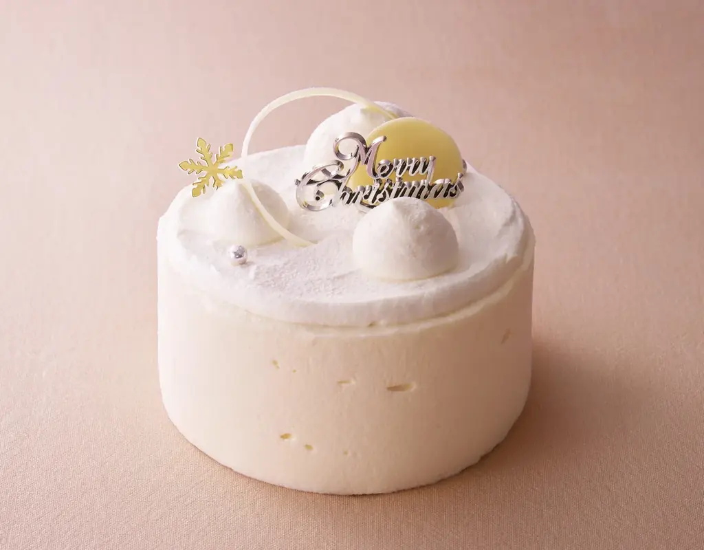 【早割特典あります】創業76年の確かな技術で、王道なのに特別な「苺×クリーム」のケーキをご用意。新作「もりもとスペシャリティ」は雪国の物語を一口に込めたクリスマスケーキとしてお届けします。 画像 7