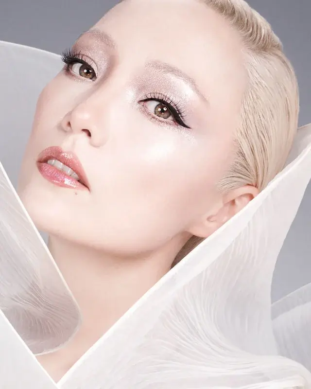 NARS×イリス コラボ発売