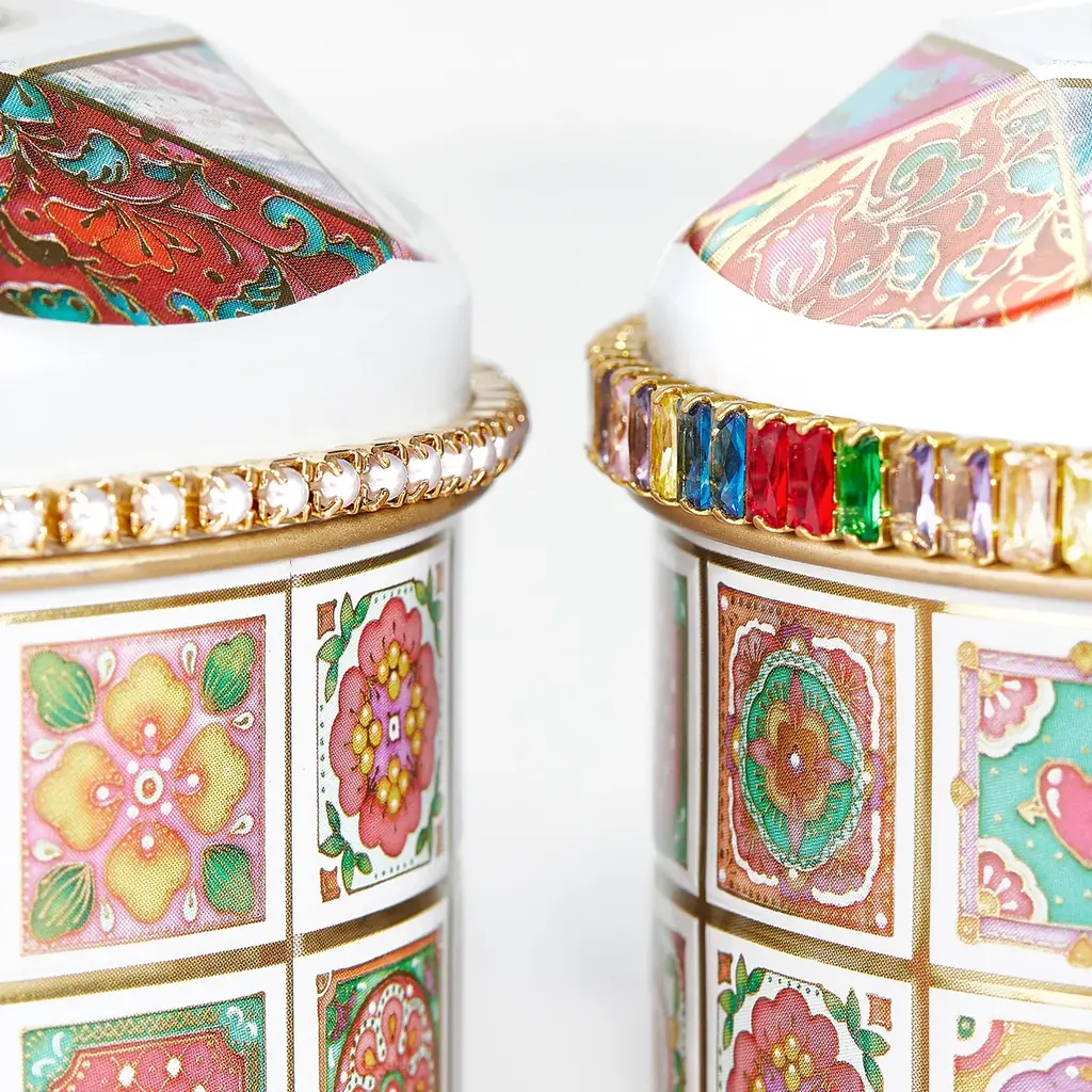 ユニコーンチャームがメリーゴーランドのように現れる、ミニチュアタイル×ユニコーン『ユニコーン缶』大丸東京店にて先行発売。缶用アクセサリーチェーンも初登場！ユニコーンに『羽』を描き込むペイントイベントも 画像 11